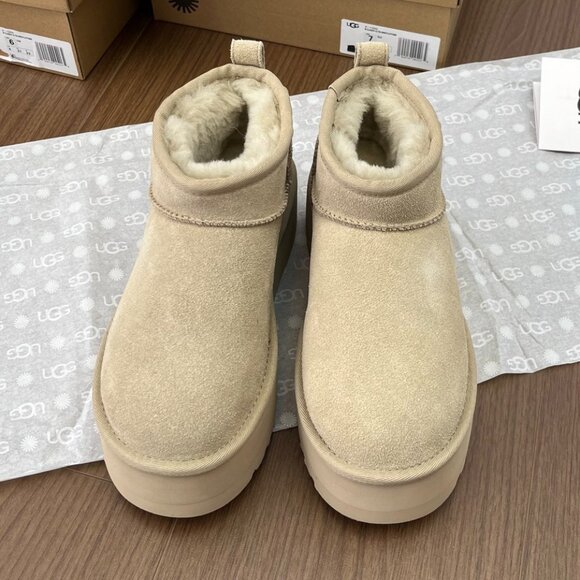 UGG Ultra Mini Platform - Picture 3 of 5